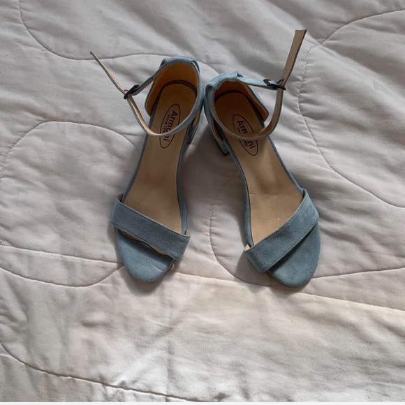 Small Little Baby Blue Suede Heels - Picture 3 of 4